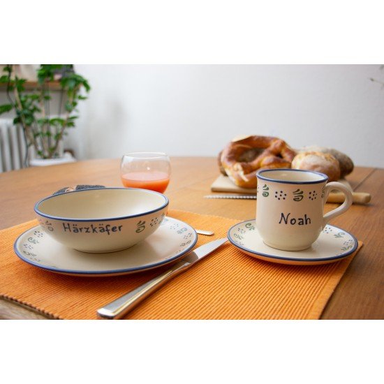 Named Mug/Saucer/Breakfast plate/Bowl - Amerland Set of 4
