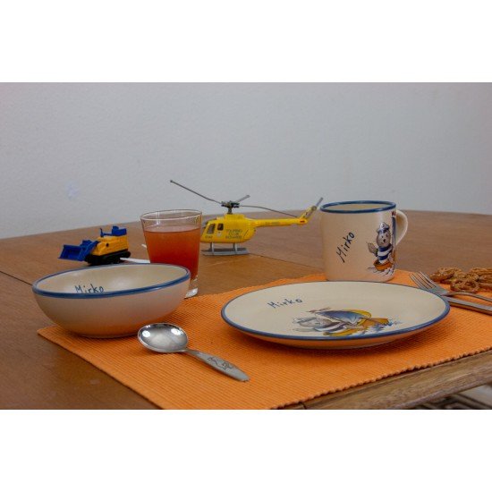 Named childre cup & Breakfast plate & Bowl - Seal Captain Set of 3 Named childre cup & Breakfast plate & Bowl - Seal Captain Set of 3